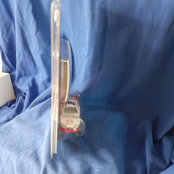 2007 Winner's Circle Kasey Kahne #9 die cast 1:64 & Hood Magnet 12.50🇨🇦Ship - Picture 7 of 11